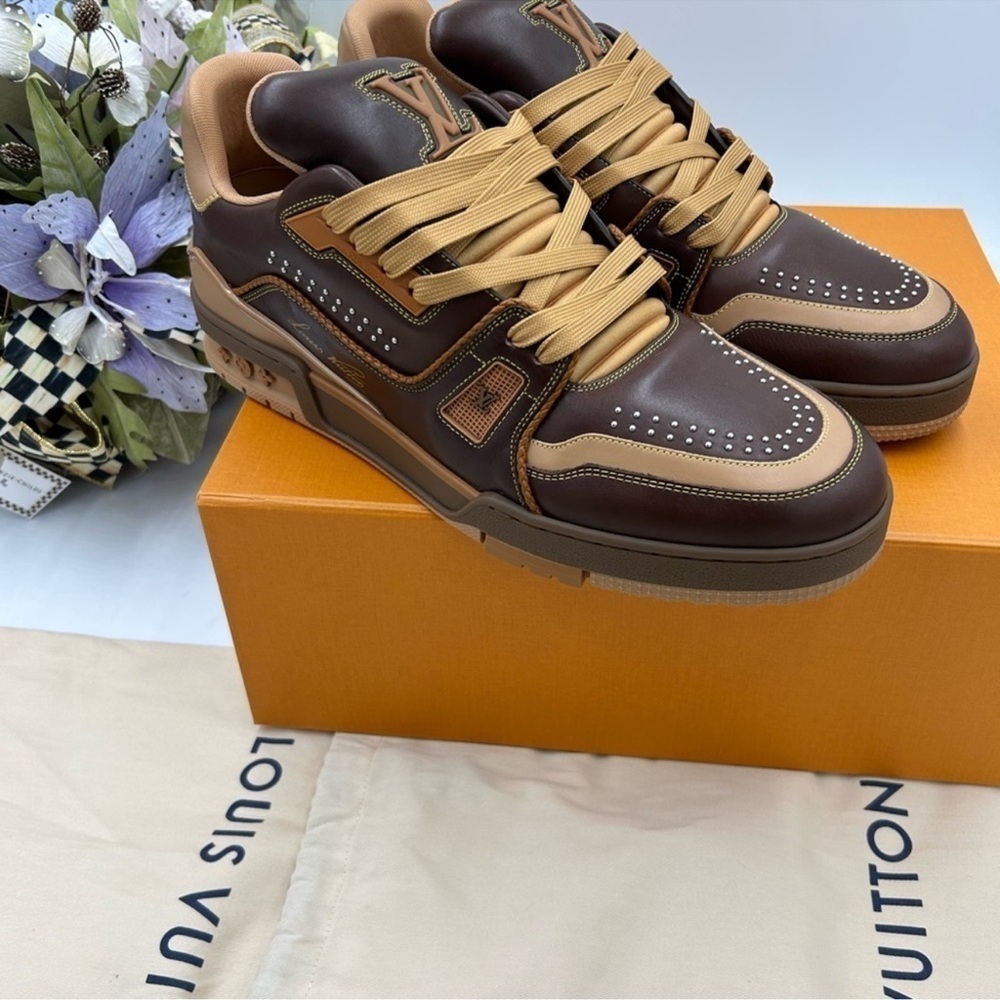 Men’s Louis Vuitton trainer sneaker size 11 fits 13 US made in Italy.RARE FIND! - Picture 2 of 11
